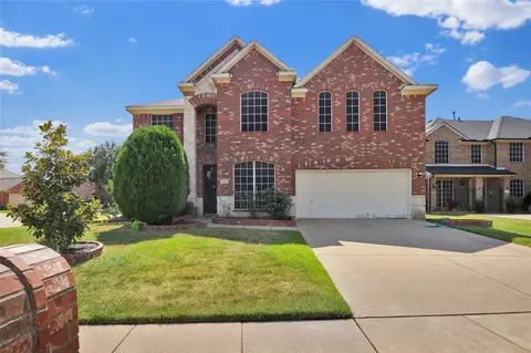 4951 Eyrie Ct, Grand Prairie, TX 75052