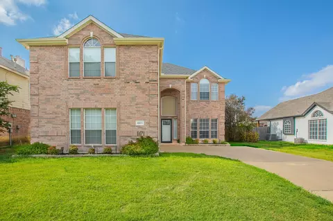 1511 Brighton Dr, Mansfield, TX 76063