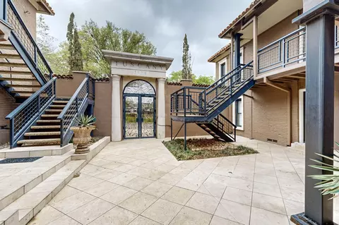 5916 Sandhurst Ln #234, Dallas, TX 75206