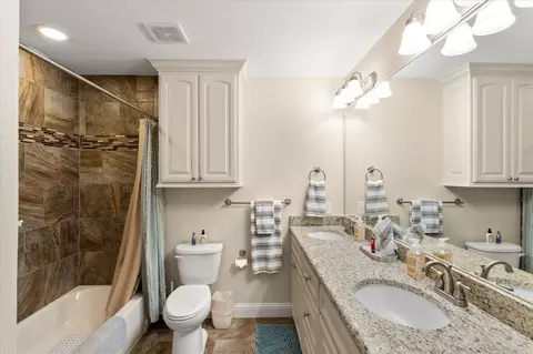 Bath - 13700 Park Harbor Dr, Eustace, TX 75124 photo 4 of 6