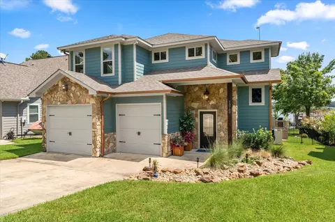 13700 Park Harbor Dr, Eustace, TX 75124