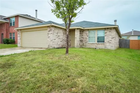 4054 Gray Fox Dr, Fort Worth, TX 76123