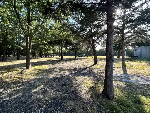 358 County Road 4519, Wolfe City, TX 75496