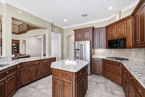 820 Copper Woods Ln, Copper Canyon, TX 75077