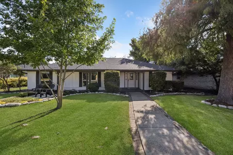 5909 Mark Ln, Rowlett, TX 75089