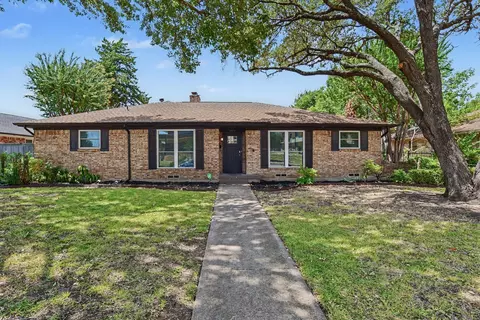 4915 Hovenkamp Dr, Dallas, TX 75227