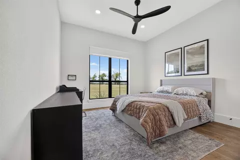Bedroom - 10932 Gregory Rd, Sanger, TX 76266 photo 4 of 4