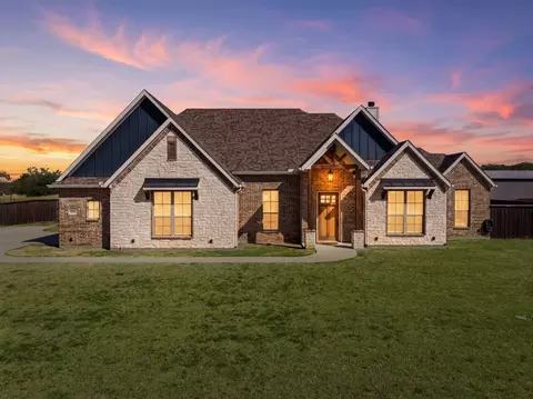 6450 Eyrie Bnd, Waxahachie, TX 75167