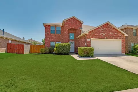 506 Fossil Hill Dr, Arlington, TX 76002
