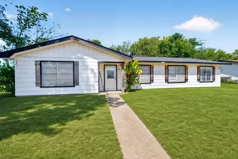 1020 10th St, Cooper, TX 75432