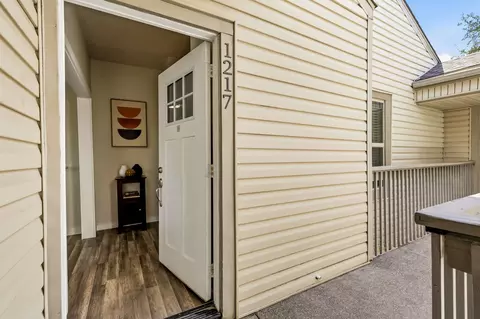 7340 Skillman St #1217, Dallas, TX 75231