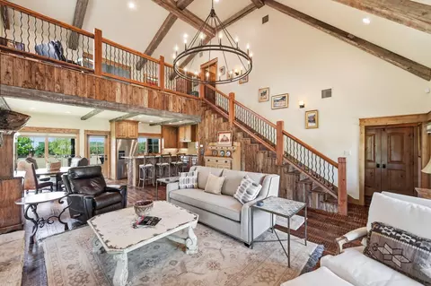 1165 Grandview Dr, Graford, TX 76449