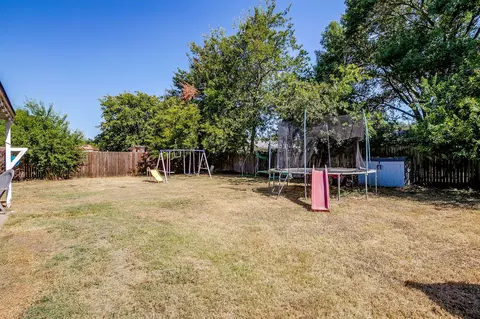 Exterior - 1105 Patrick St, Crowley, TX 76036 photo 8 of 10