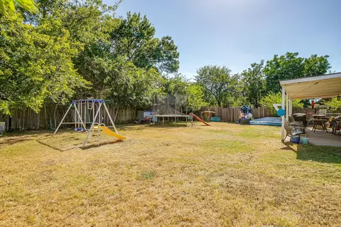 Exterior - 1105 Patrick St, Crowley, TX 76036 photo 3 of 10