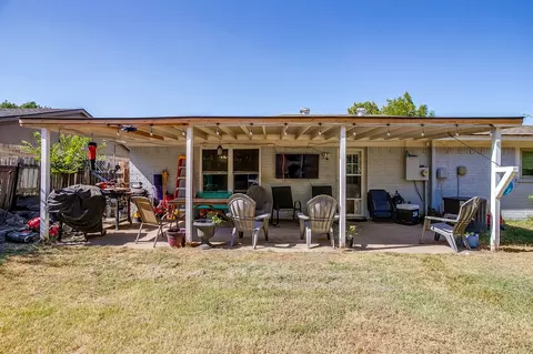 Exterior - 1105 Patrick St, Crowley, TX 76036 photo 9 of 10