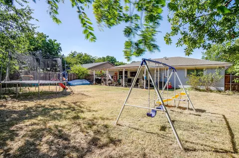 Exterior - 1105 Patrick St, Crowley, TX 76036 photo 4 of 10