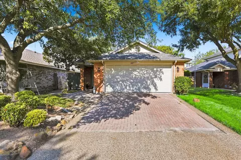 617 Renaissance Pl, Cedar Hill, TX 75104