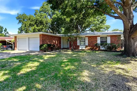 513 Kelly Ter, Arlington, TX 76010