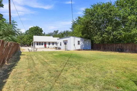 Exterior - 314 E 5th St, Anna, TX 75409 photo 5 of 9