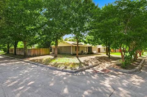 2129 Diane Dr, Mesquite, TX 75149
