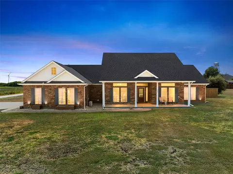 206 S Butler St, Frost, TX 76641