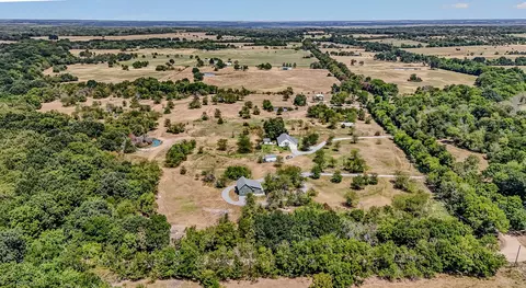 1530 County Road 3925, Wolfe City, TX 75496