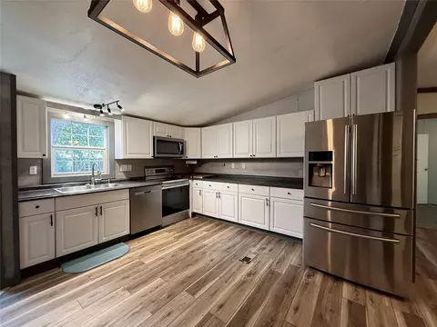 Kitchen - 1410 E Loop 254, Ranger, TX 76470 photo 3 of 3