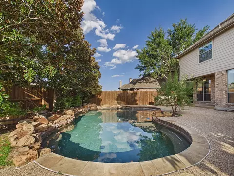 6400 Castle Rock Cir, Mckinney, TX 75071