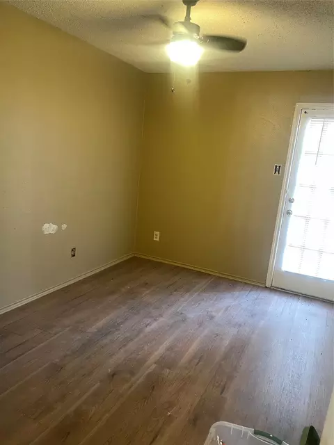 9520 Royal Ln #121, Dallas, TX 75243