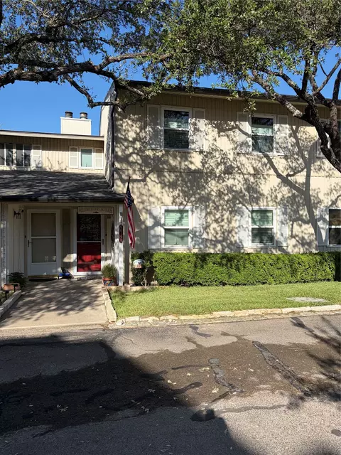5619 Thunderbird Ct #B, Granbury, TX 76049