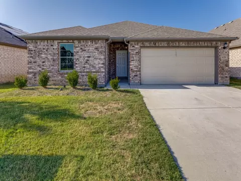 620 Bronze Forest Dr, Fort Worth, TX 76131
