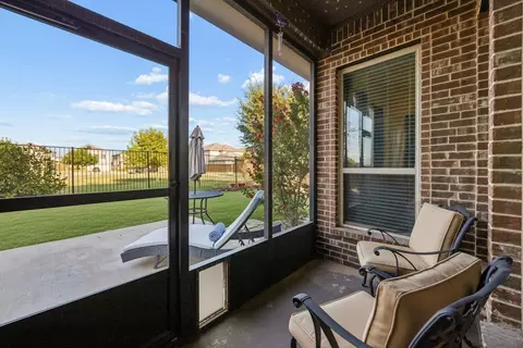 3702 Harlan Dr, Sachse, TX 75048