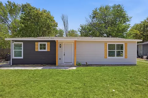 2841 Langston St, Fort Worth, TX 76105