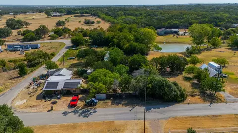 753 Lois Cir, Weatherford, TX 76086