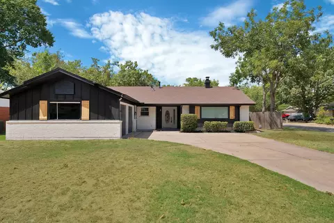 2505 Hollywood Dr, Arlington, TX 76013