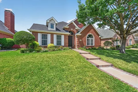 10307 Perkins Dr, Irving, TX 75063