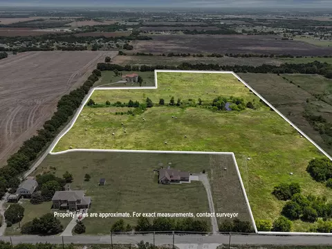 631 N King Rd, Fate, TX 75189
