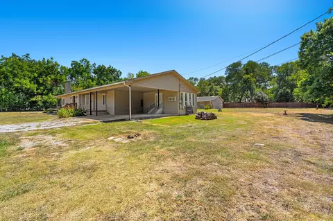 Exterior - 3524 N 27th St, Waco, TX 76708 photo 4 of 8