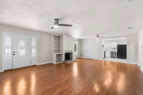 Living - 3524 N 27th St, Waco, TX 76708 photo 2 of 3