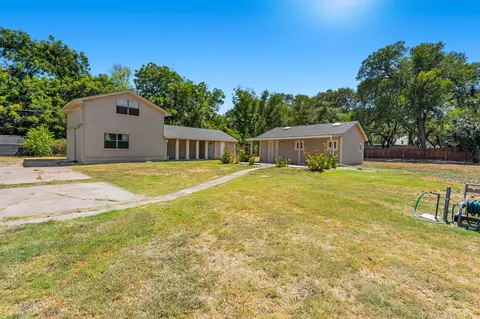 Exterior - 3524 N 27th St, Waco, TX 76708 photo 7 of 8