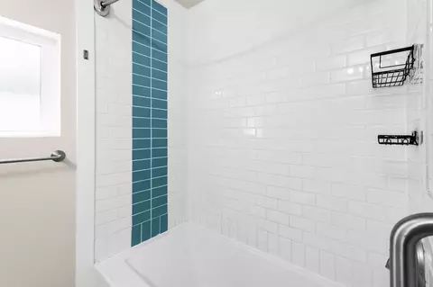 Bath - 3524 N 27th St, Waco, TX 76708 photo 3 of 5