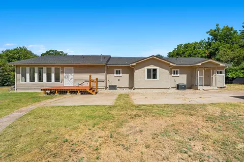 Exterior - 3524 N 27th St, Waco, TX 76708 photo 3 of 8