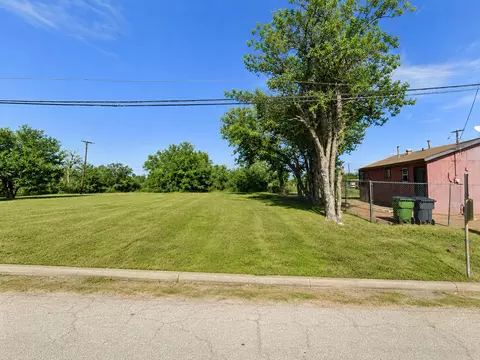 422 Bonner St, Wichita Falls, TX 76301