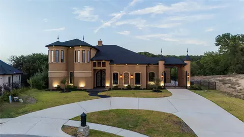 2621 Whispering Oaks Cv, Cedar Hill, TX 75104