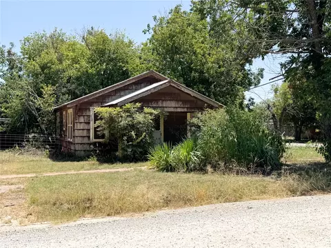 409 W 13th St, Cisco, TX 76437