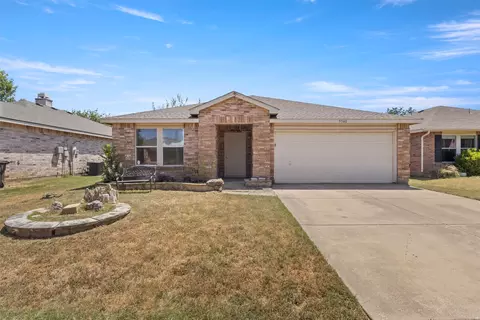 5540 Camarillo Dr, Fort Worth, TX 76244