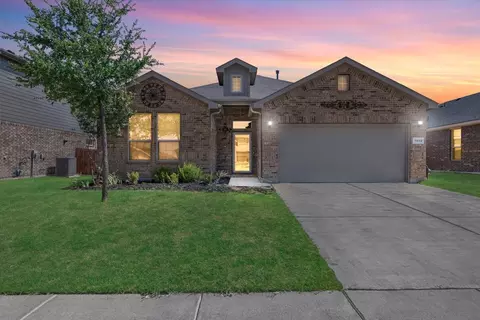 1402 Pleasanton Rd, Cleburne, TX 76033