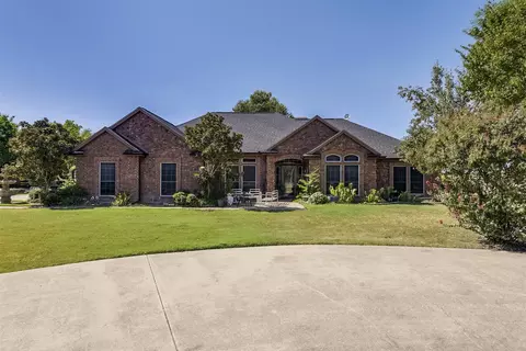 137 Cactus Rd, Waxahachie, TX 75165