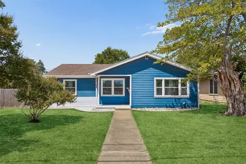 3290 Olive Pl, Fort Worth, TX 76116
