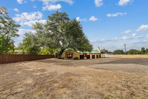 Exterior - 6401 Rock Creek Rd, Waco, TX 76708 photo 8 of 8
